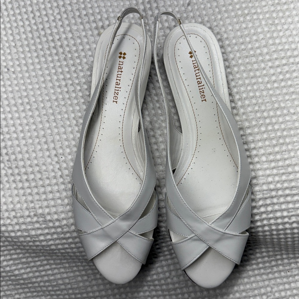 Naturalizer Women's White Leather Slingback Sandals - Size 7.5